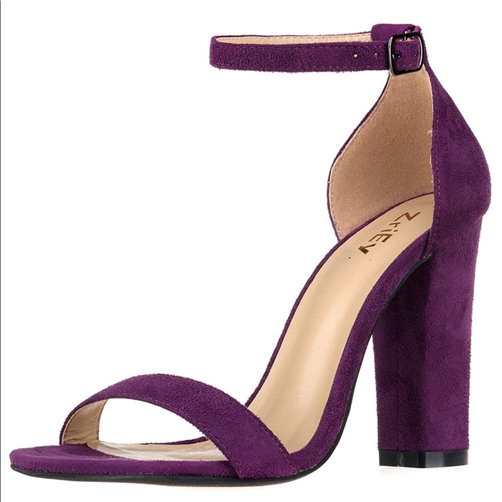 High Heel Sandals w/ Chunky Heels
